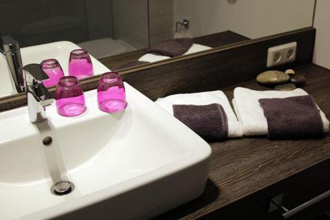 Marc5 Hotel Cadenberge Екстериор снимка
