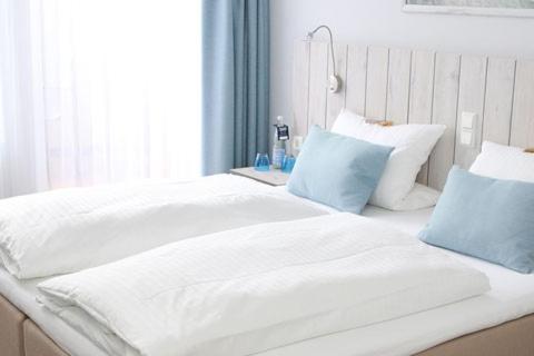 Marc5 Hotel Cadenberge Екстериор снимка